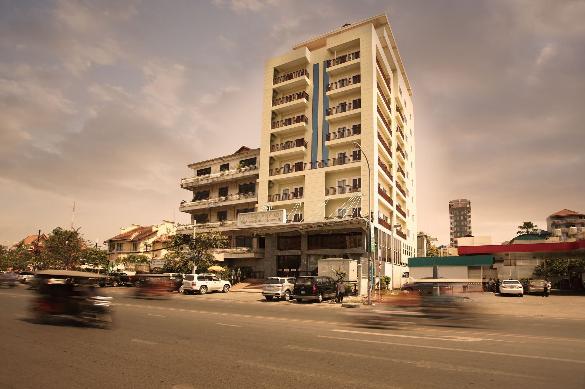Kuch Oudom Hotel Phnom Penh Eksteriør billede