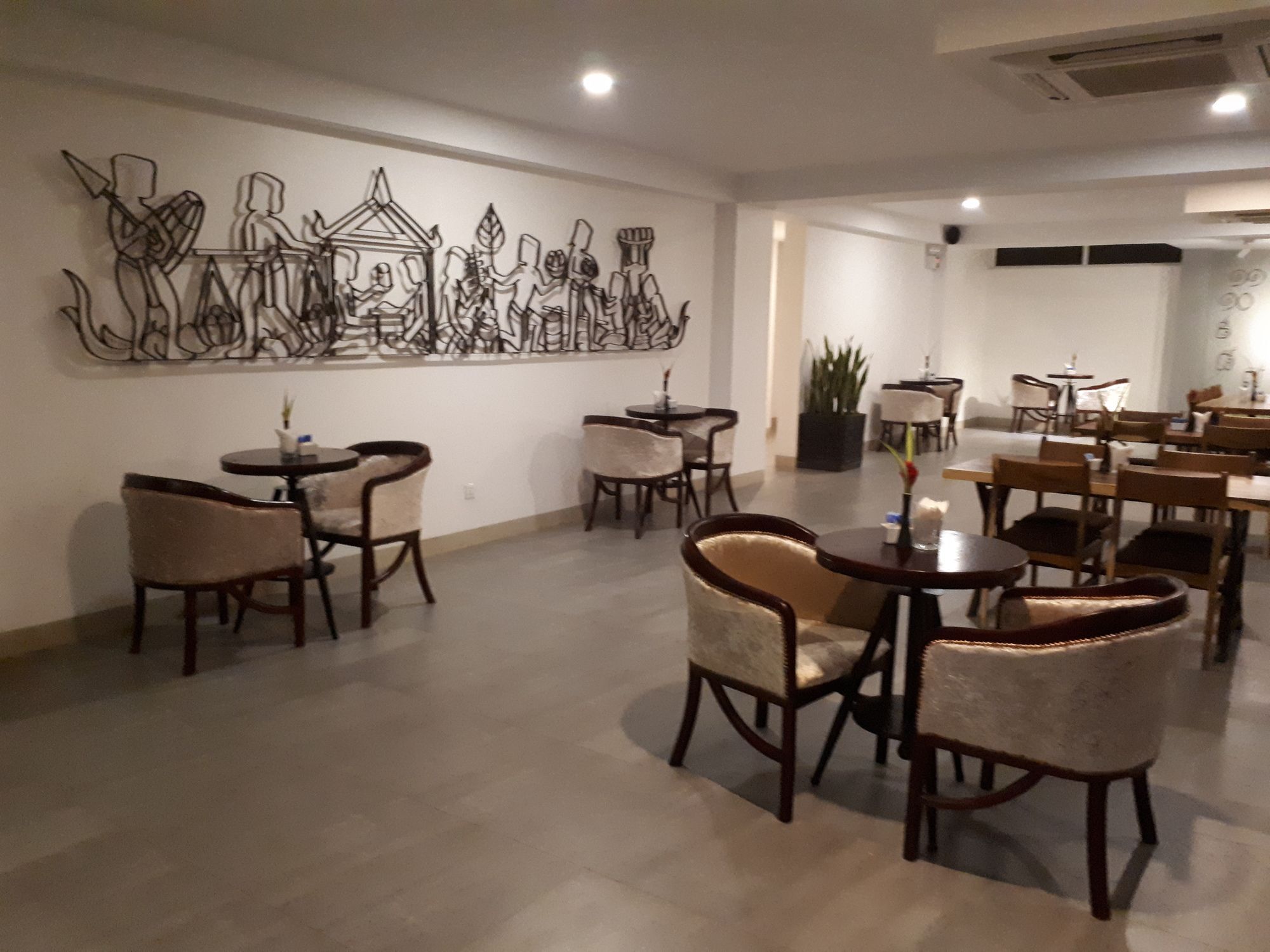 Kuch Oudom Hotel Phnom Penh Eksteriør billede