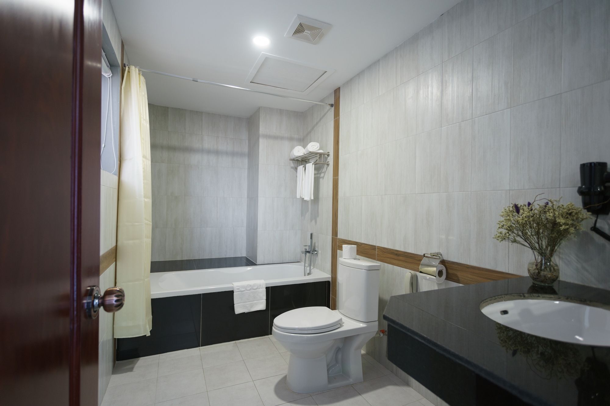 Kuch Oudom Hotel Phnom Penh Eksteriør billede